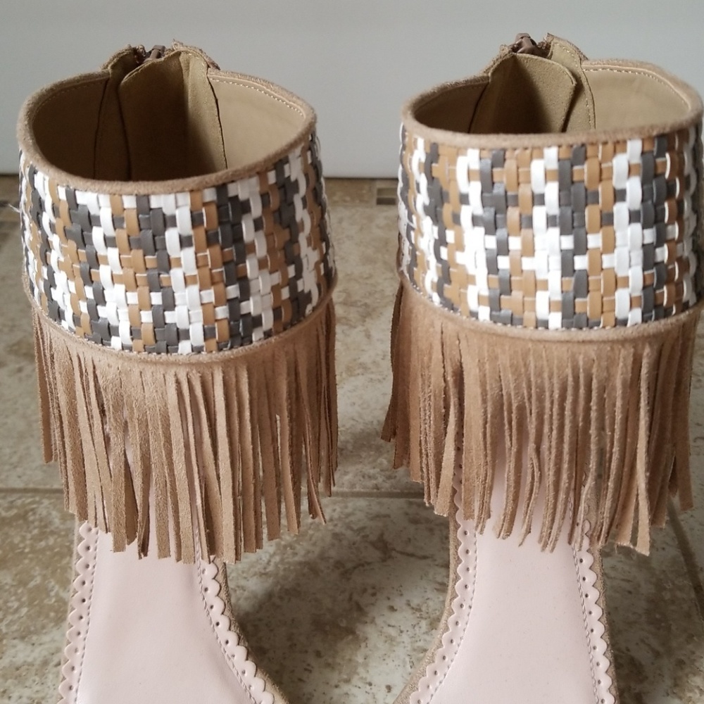 Heels - Picture 3 of 5